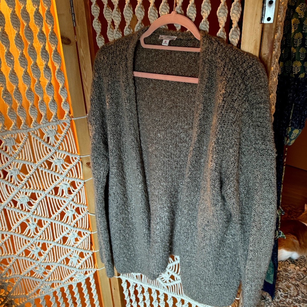 Gap Fuzzy Cardigan; Size medium